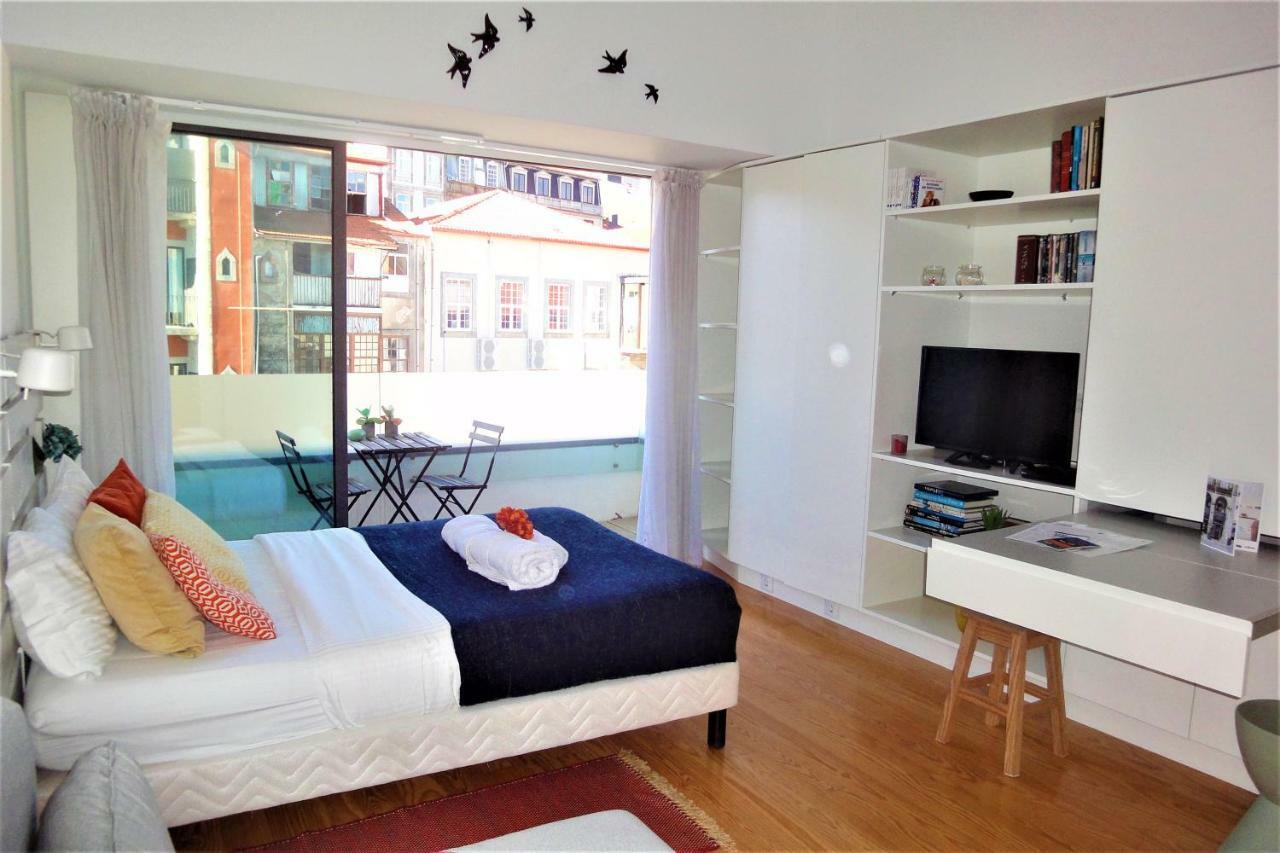 Porto Sunny Terrace Almada Apartment ภายนอก รูปภาพ